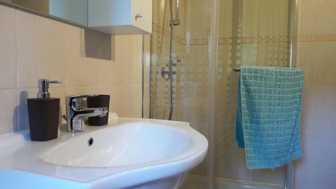 Relax Green House Ровинь Экстерьер фото